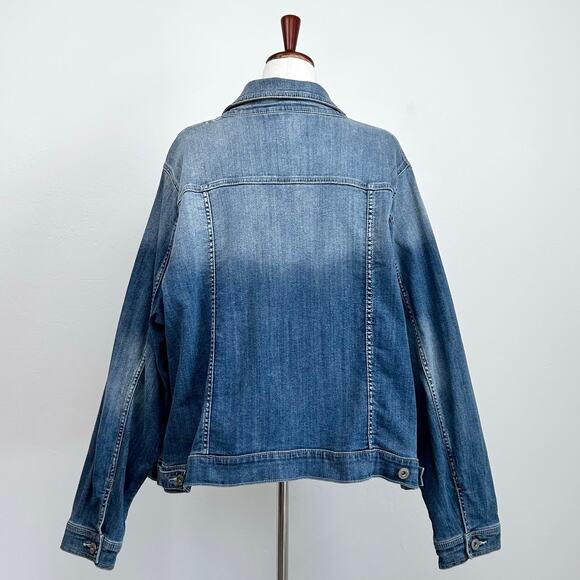 Torrid Faded Distressed Stretch Denim Jacket 4X - Picture 6 of 9